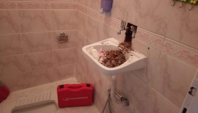 Musluk tamircisi